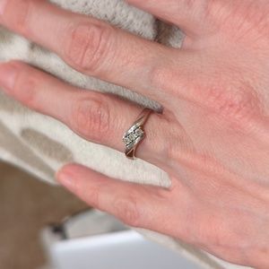 10k white gold anniversary band with diamonds